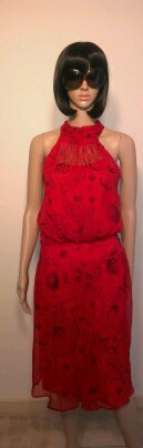 smrtrgrlthrift's profile picture. 