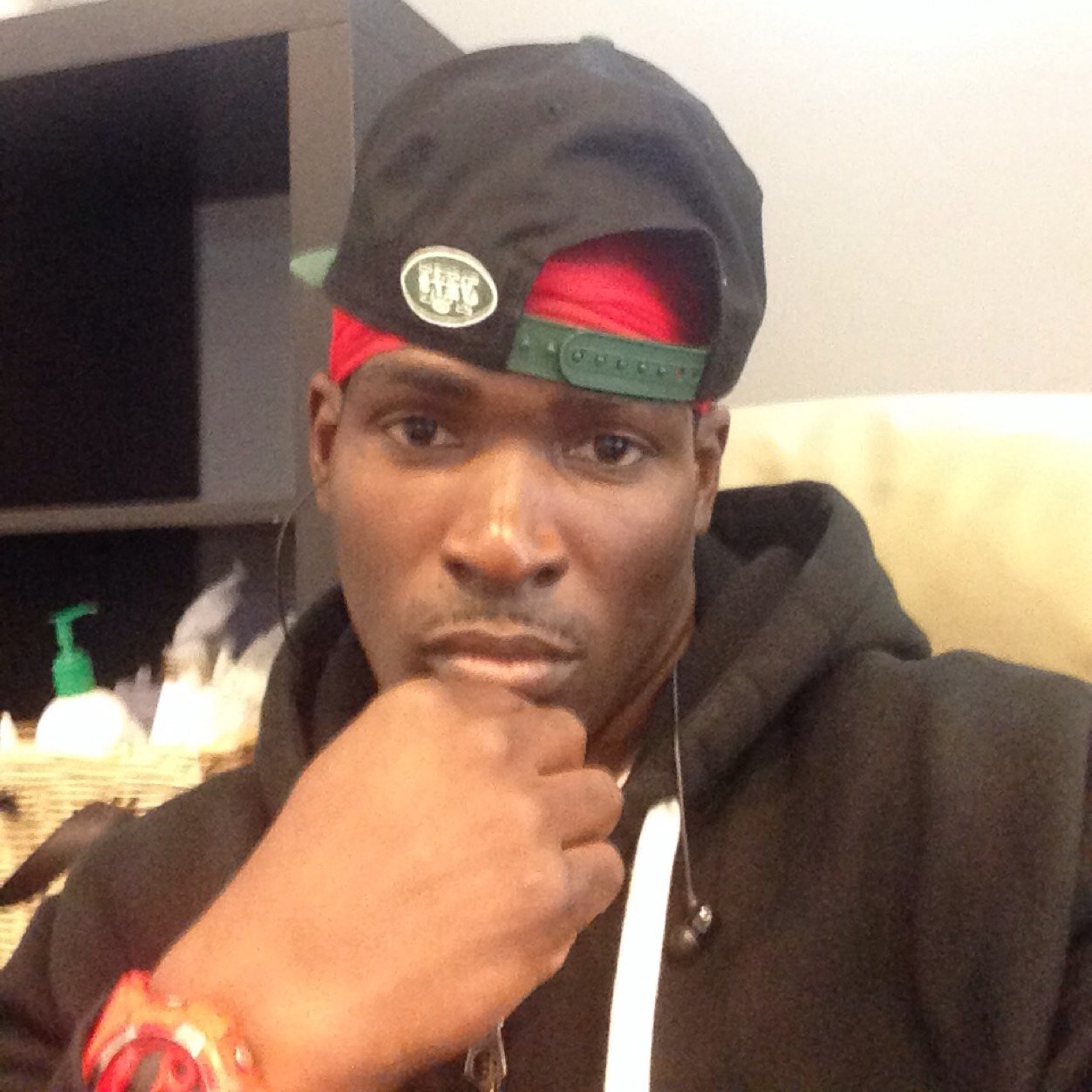 jamel2400's profile picture. 