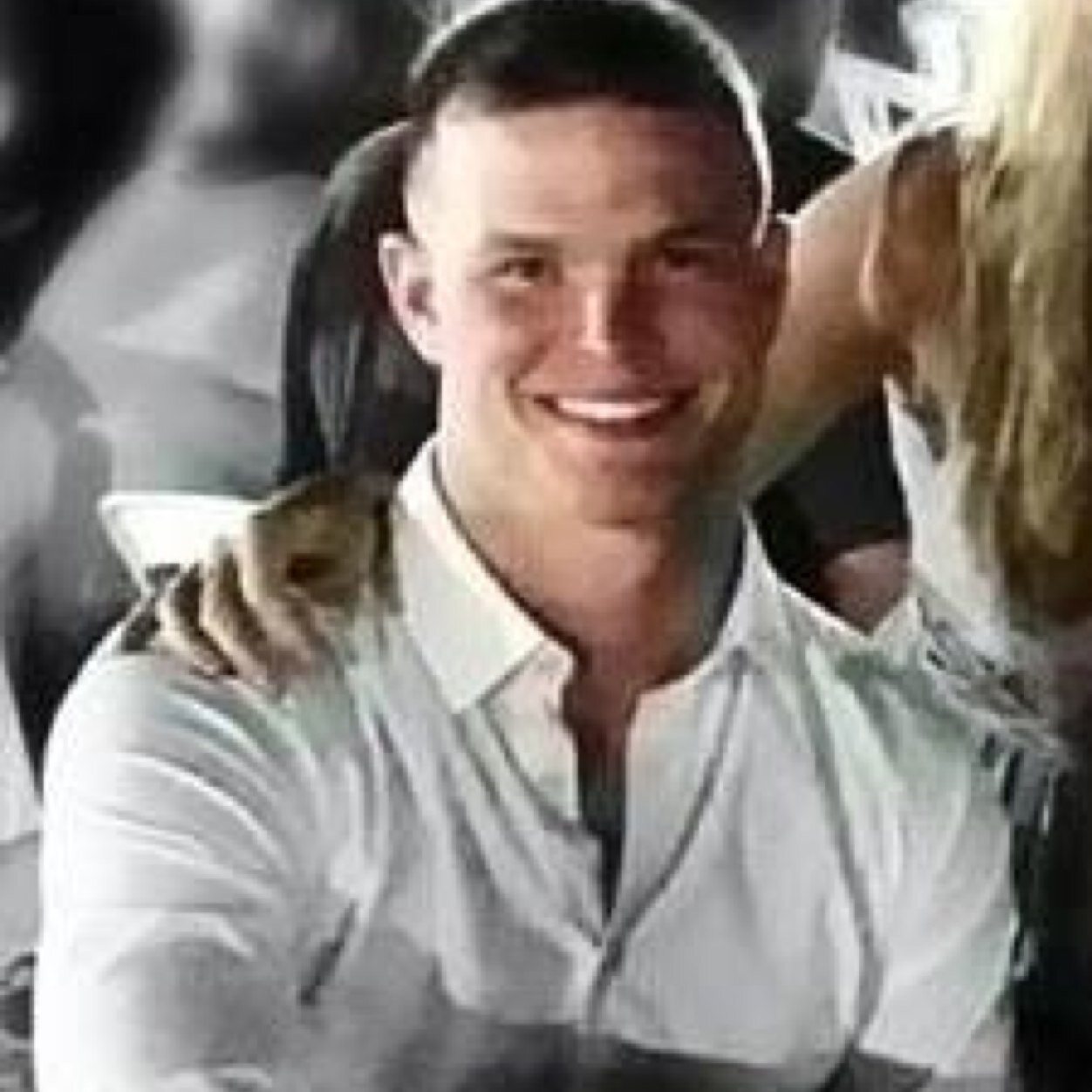 lthunter17's profile picture. 