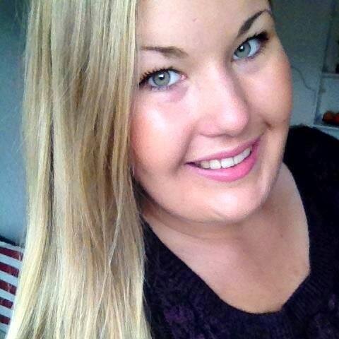 jessiieriksson's profile picture. Glad och högljudd journaliststudent från Stockholm. Klappar min häst på fritiden.