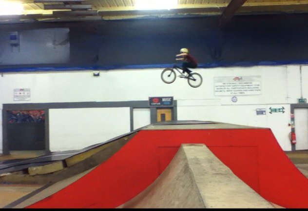 Up and comming pro bmxer and sponsered pro yoyoer.