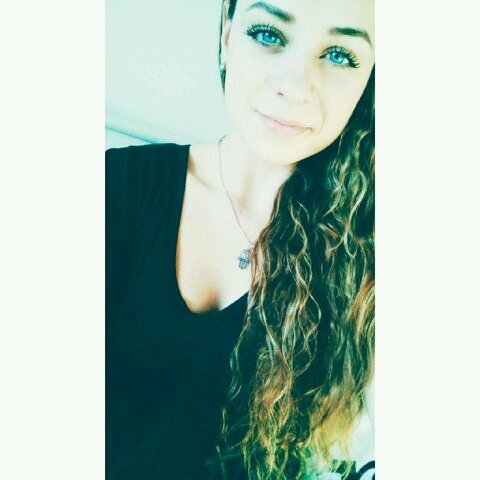 Already taken♡|Mac Miller ♡ |half Spaans half nederlands
Instagram : RebeccaAngelica ♡ 


Hou van jou kusje, Sorayda