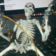 SkeletonPlusGun's profile picture. Skeleton