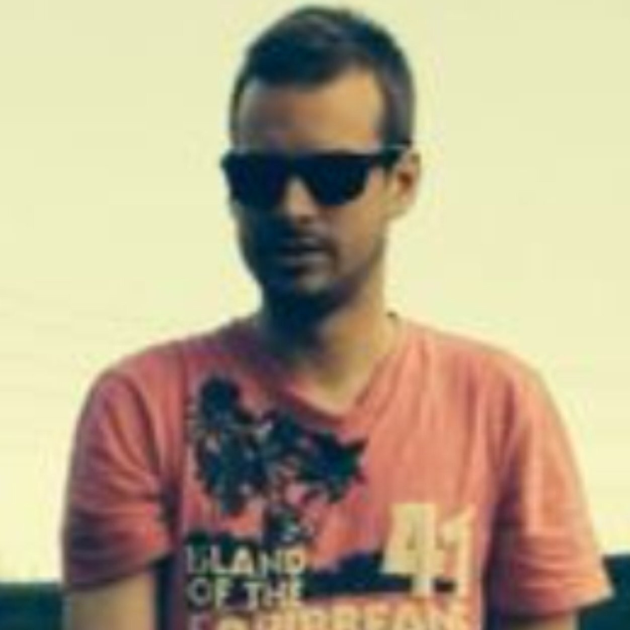 Ch_Winter's profile picture. Eis nachem angere, wie z Paris.