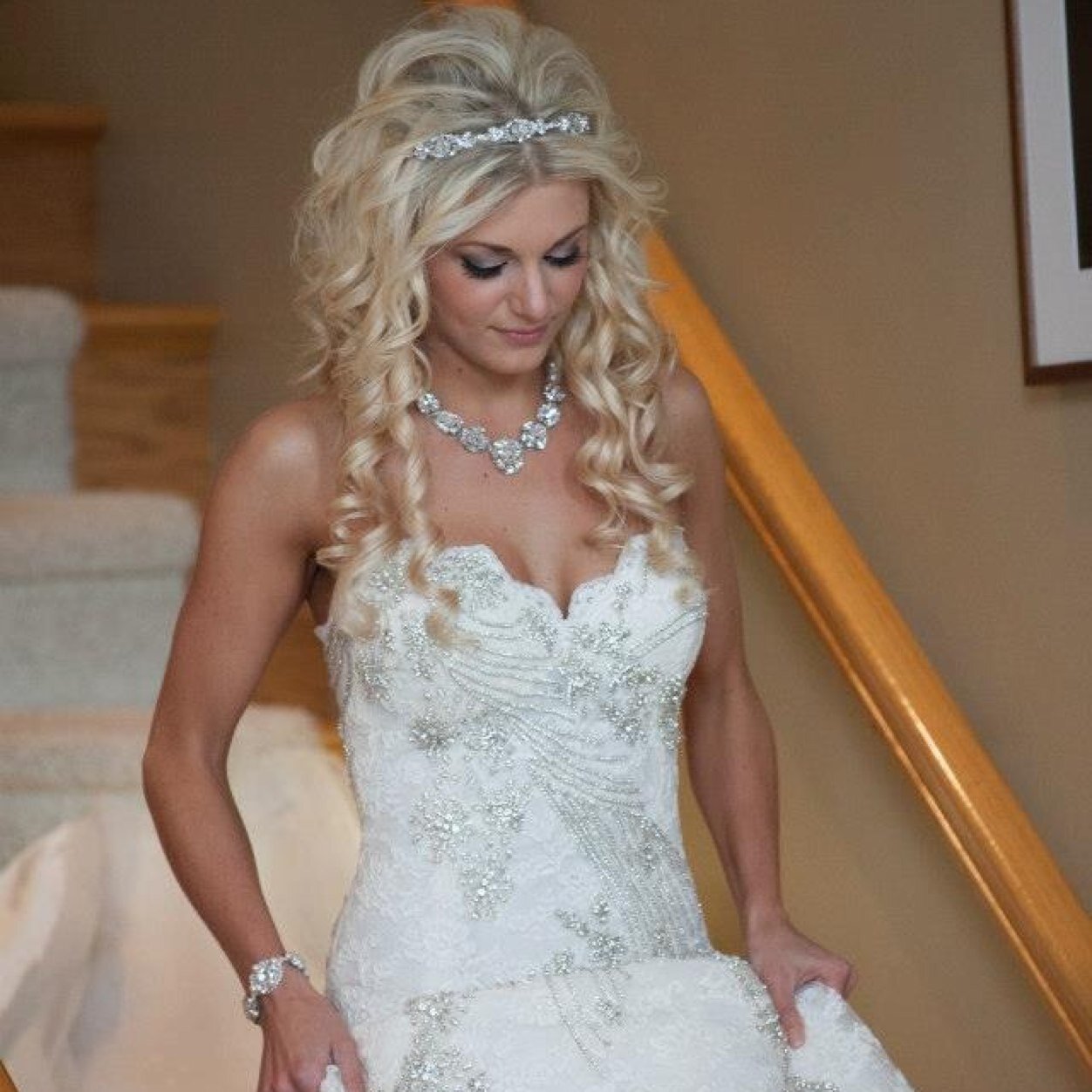 karozeboom's profile picture. Mom, wife, lawyer. Married into the soccer world thanks to @LanceRozeboom...life is an adventure :) :) Jeremiah 29:11