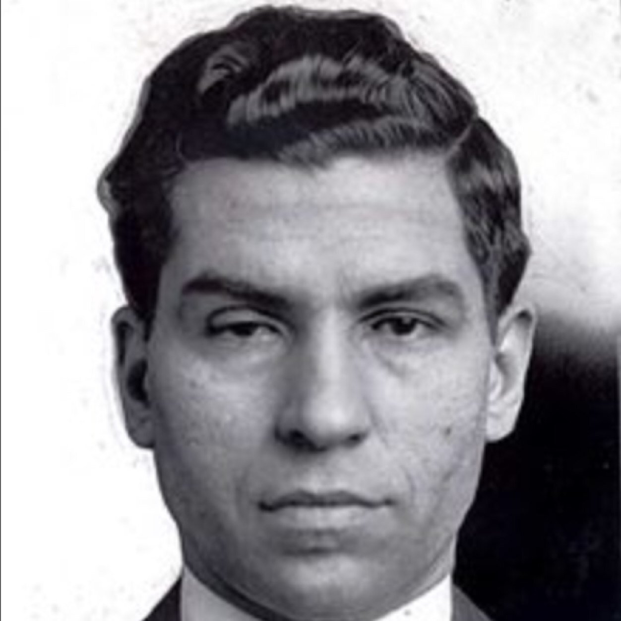 Names Luciano.. Lucky Luciano. I'm an Italian born American Mobster. I'm the Underboss to @CaponeFamilyDon. Don't get in the way. #CaponeFamily