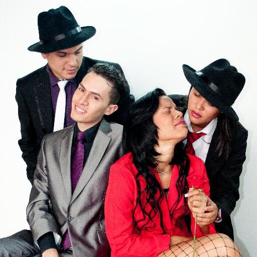 teatromio busca unir dos realidades convirtiendolas en humanidad... Facebook Teatro Mio Instagram Teatro Mio... Enterate Mas de Cerca Que Nos Pasa A Todos