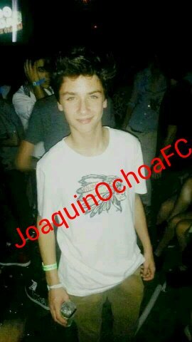 Joaquin follows {01.05.13}   «Argentina»  #1AñoConEl