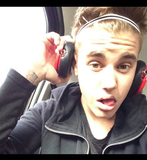 I'am Belieber boy/ The music is my inspiration ♥