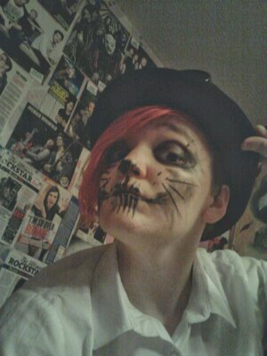 AlexBevuardo's profile picture. Tea and panda enthusiast. Avid Minecrafter and novelist. Freelance journalist. Showered with FVK. Fagulously proud Lost Heart since 2009. #FuckYeahPlanetoids