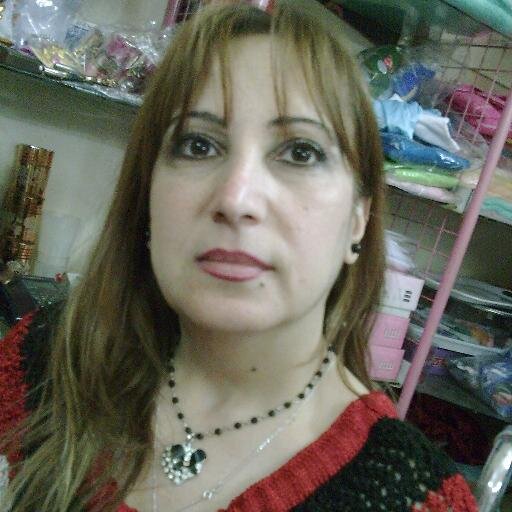 صحفية سورية مهتمة بقضايا الاعاقة وقضايا الانسان عامة ونشر الوعي وتقافة الفكر 
مؤسس موقع asynat الاجتماعي