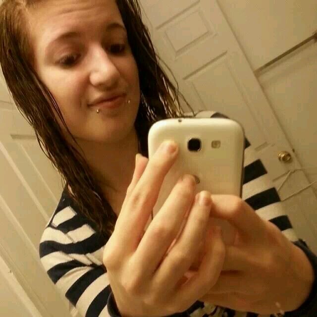 i'm a highschool drop out. im bisexual . i have 6 tattoos & 11piercings , i drink , im 18. I smoke 4/20