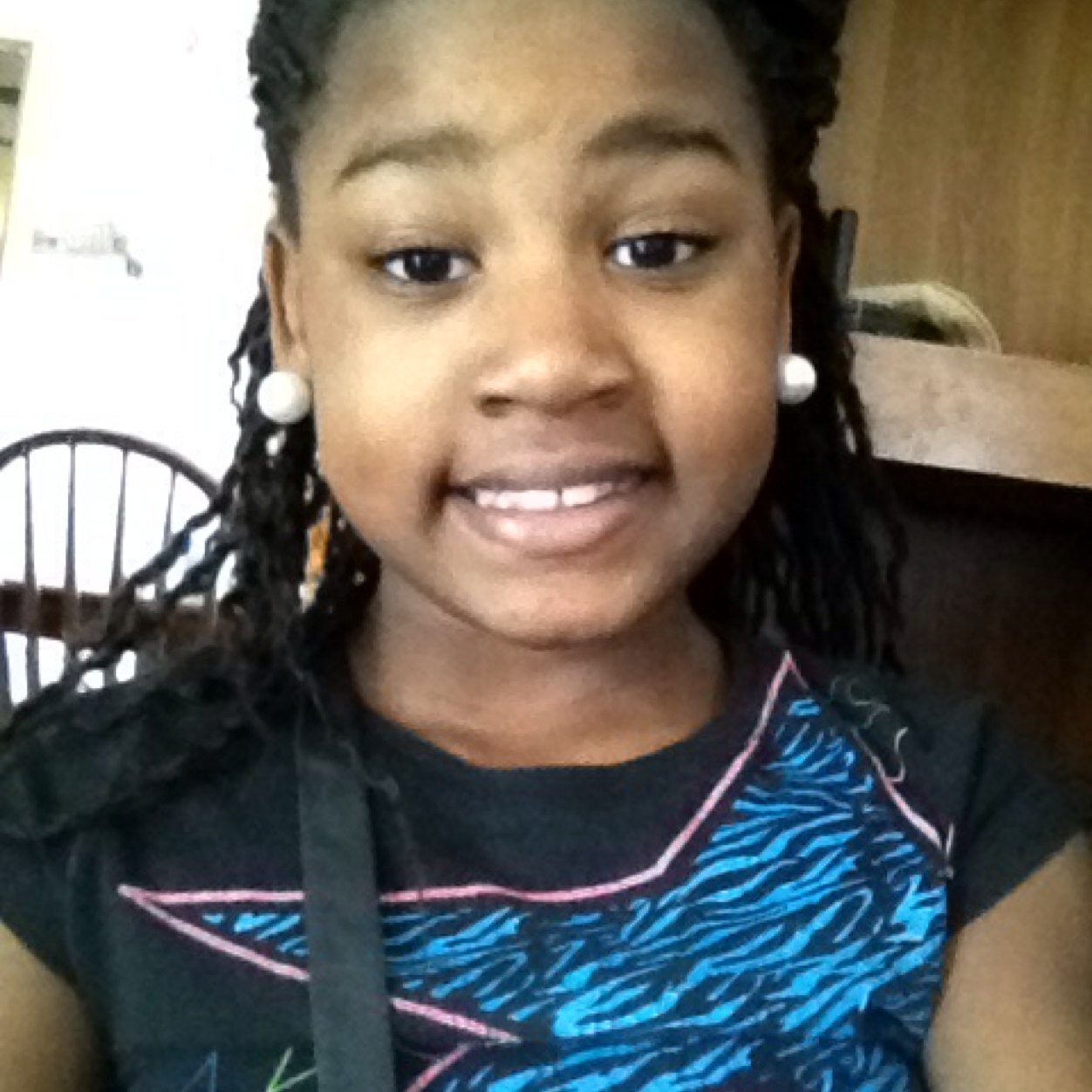 Best friend labriyh gray and thats  all no new friend diffrent between me and you✊