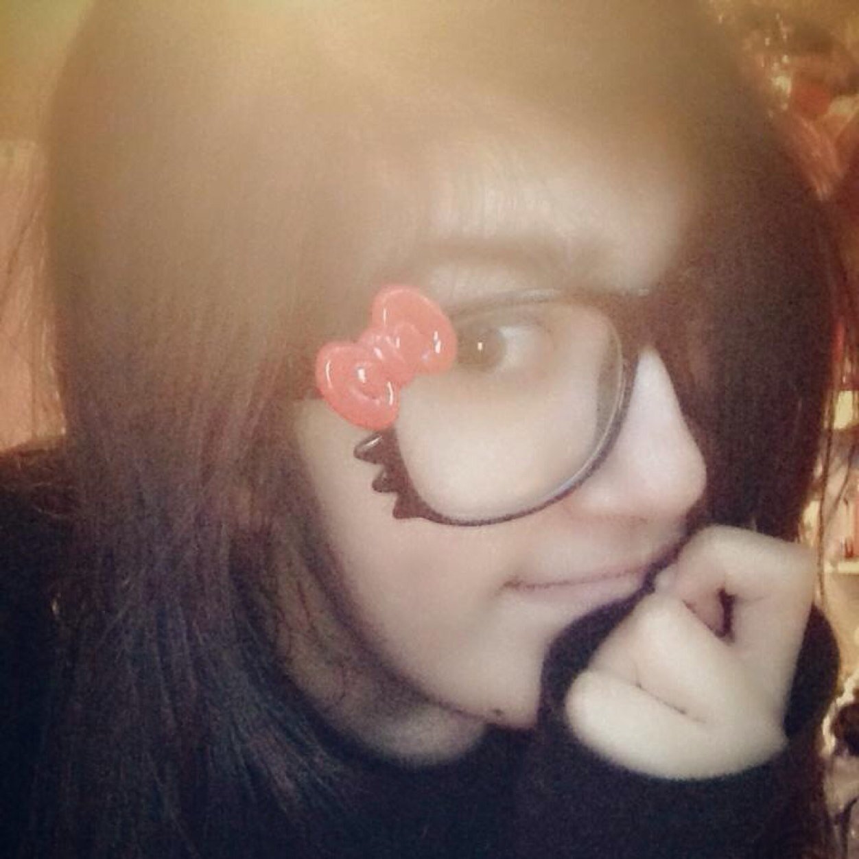 hello I'm Teresita :D I'm 16 years old. I like rock 3 Favorite band is @AllTimeLow and @MCRofficial @GreenDay ❤️