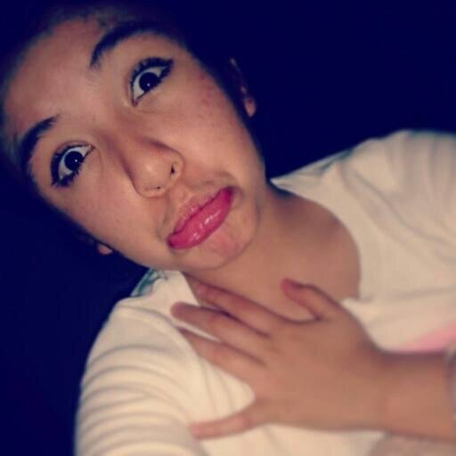 Hi I'm Ashley, I'm a girl so normal love 5SOS and 1D  -Sigueme&te sigo-