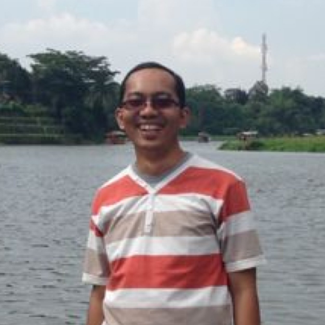 nuzullife's profile picture. 