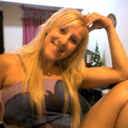 clarispol's profile picture. Haz el AMOR, no la Guerra!!