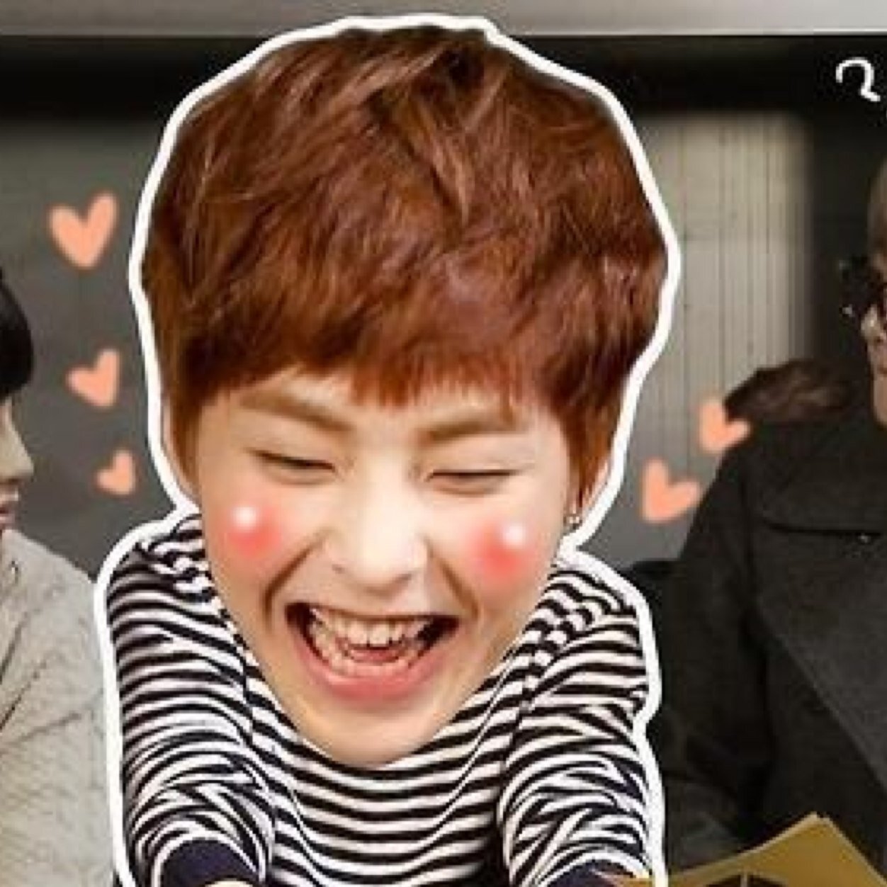 รั ก ใ ค ร ใ ห้ ร้ อ ง เ พ ล ง ヾ(=ﾟзﾟ=)