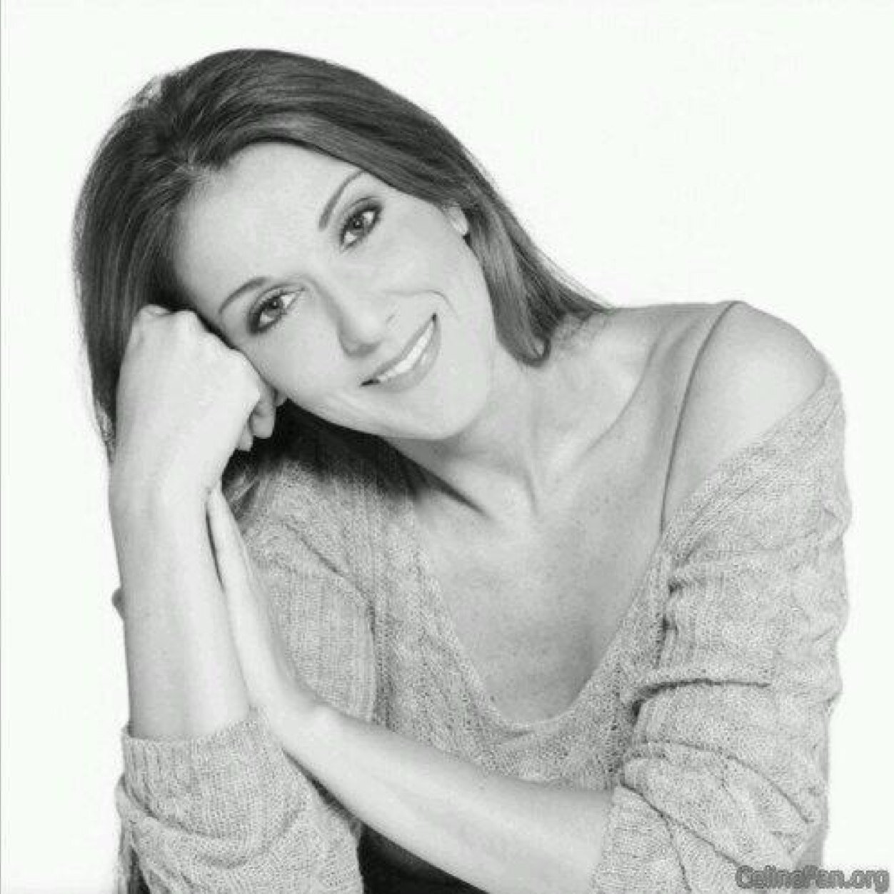 Biggest celinedion fan around and my friends were getting fed up with my obsesseion on my personal account @sammihendo