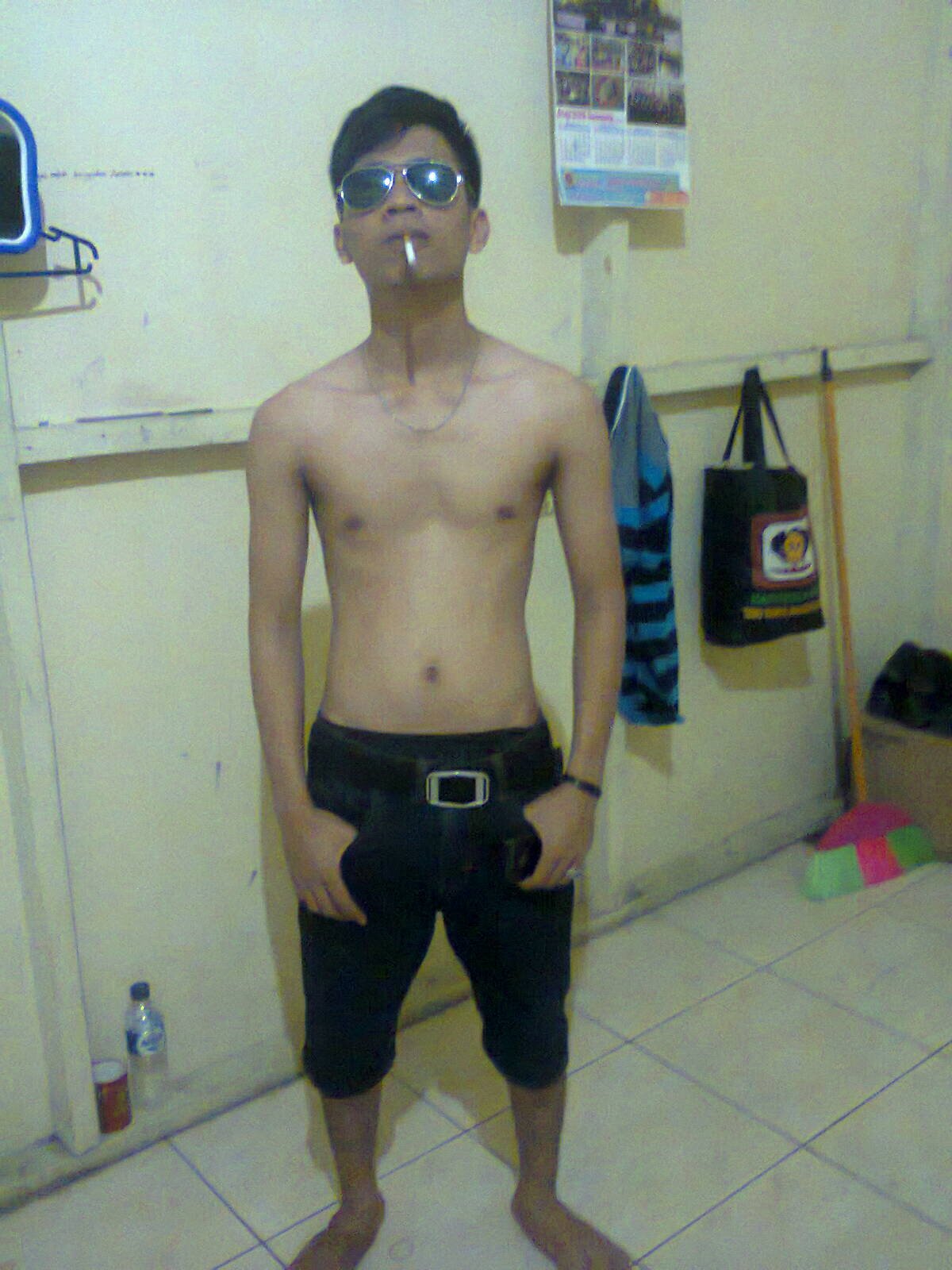 simple , baik hati , rajin menabung