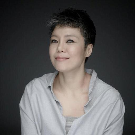 neobizinc's profile picture. 맨발의 디바, 이은미