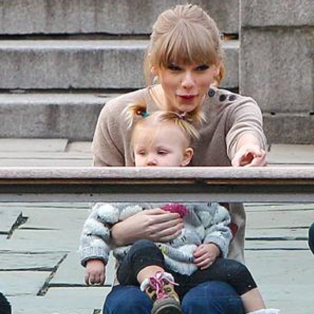 TSwizzlePRP's profile picture. My whole universe is named Meredith Andrea Swift-Jonas.