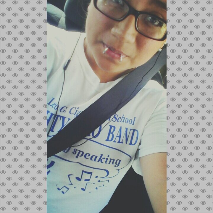 Sammy Holguin^.^
Band is my life3
16 years old c:
Adventure time,pikachu,zombies(/.\)
I protect all my friends:3