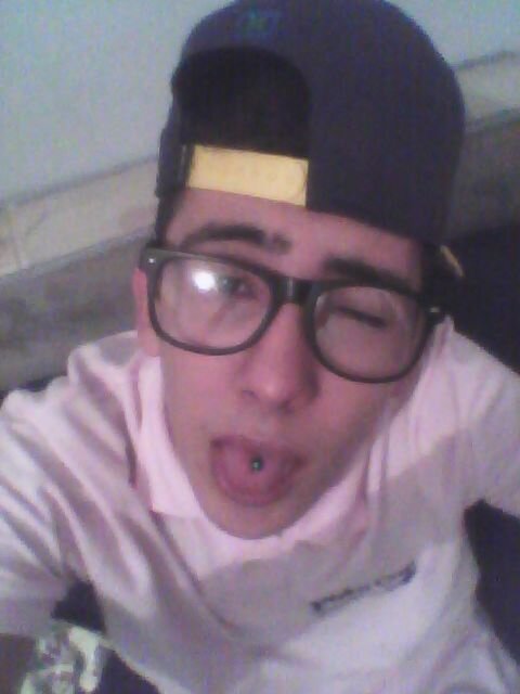 Felicidade e vendaval um dia vai o outro Vem ♪