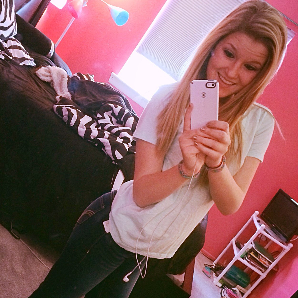 ~crush a bit, little bit, roll it up take a hit(;