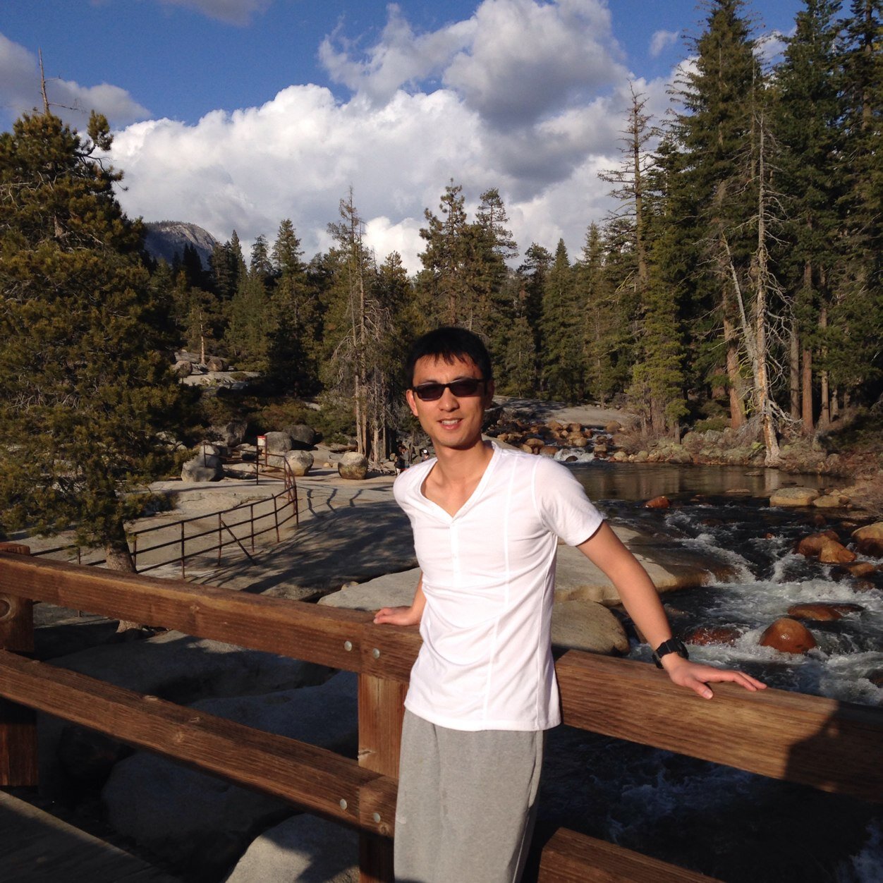 zhouyufan123's profile picture. Never say never