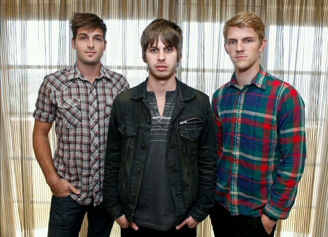 I LOVE FOSTER THE PEOPLE (: