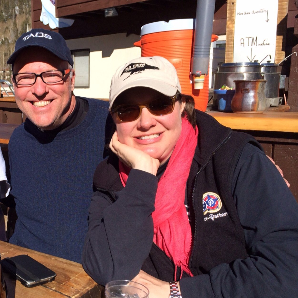 lauravinsontx's profile picture. 