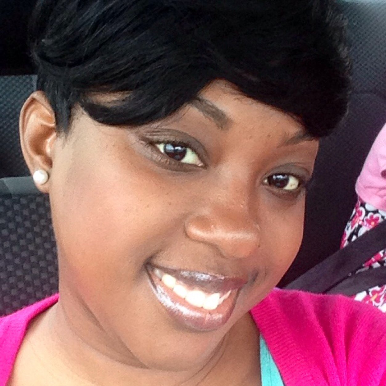 God 1st and far-most 
#teamSocialWorker #teamiPhone #dark&lovely #teambeauty #teamfollowback  #JohnB(rip) #team80'sbaby