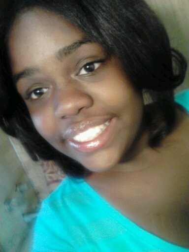 Yasss yasss .. Its me DASIA ! 
 So I mean like follow me , BEAUTIFUL ME !