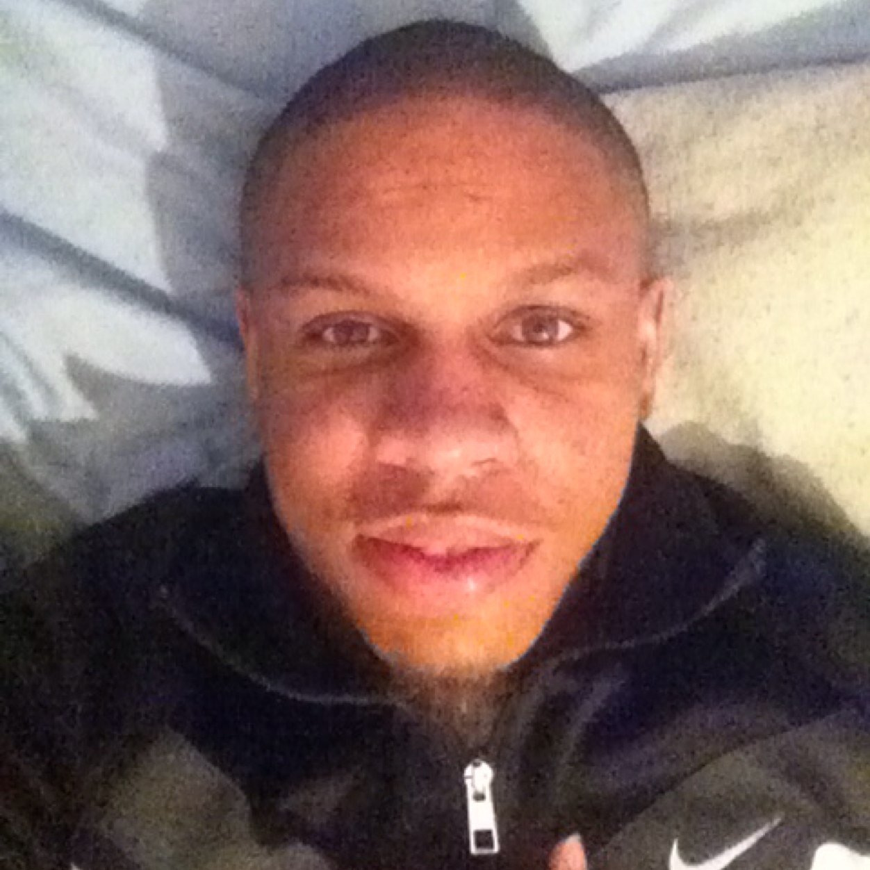 Dric_theFREAK's profile picture. If you lost ill make it easy follow me.