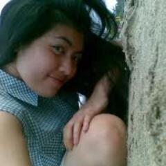 penyuka bunga || suka jalan-jalan || mahasiswi || aktivis || mention = follback