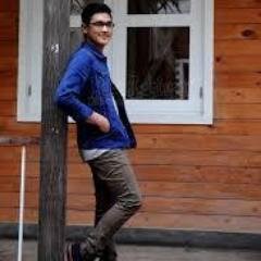 Kenalkan
namaq ASshalti FIkri
aq dBesarkan di luar
luar pulau
:D HweHehe, . .
