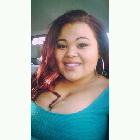 24! Licensed Cosmetologist and Make-Up Artist :) and I love to Dance!