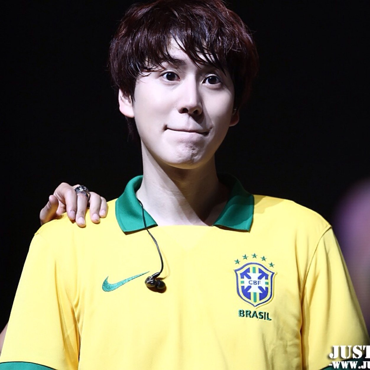 _irinyeyeah_'s profile picture. แอคเอาไว้ฟอล จะฟอลกลับฟอลแอคนี้  @irinyeyeah