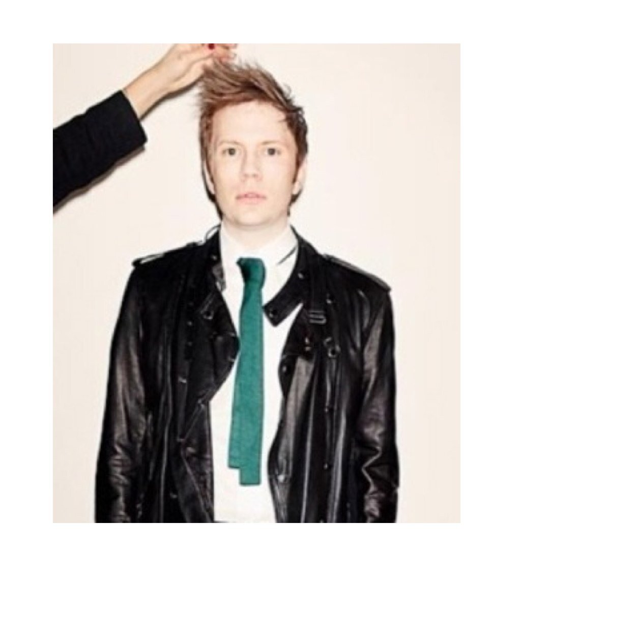 musician/producer/songwriter/Fall Out Boy lead singer http://t.co/DTtbteVQpR