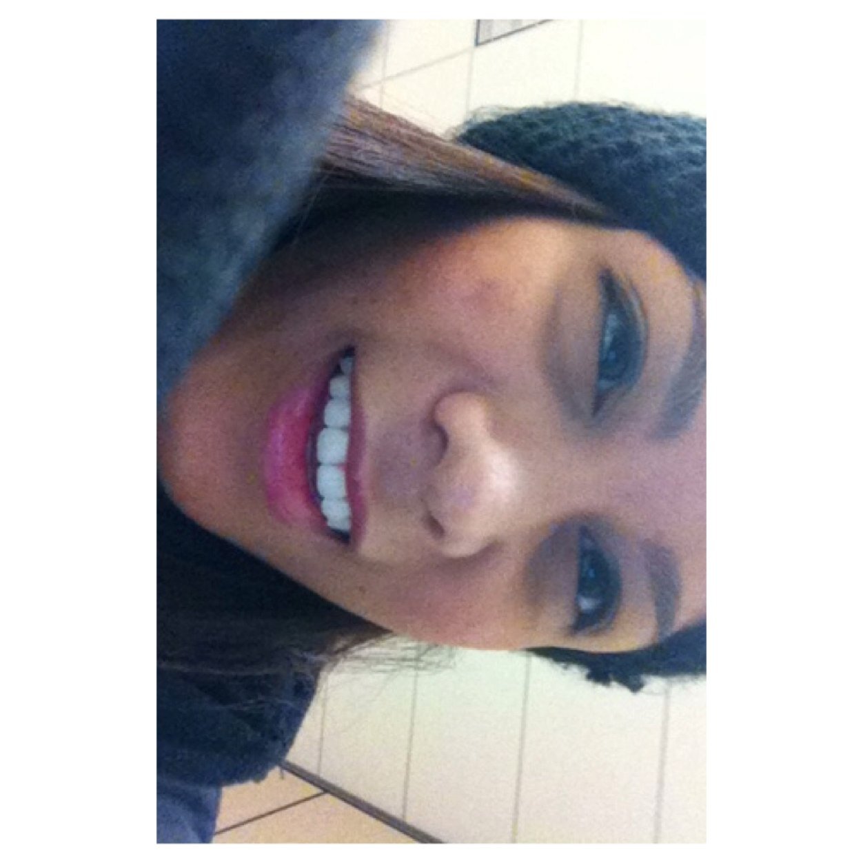 YveGomez's profile picture. Romans 8:18 | Ecclesiastes 3:11