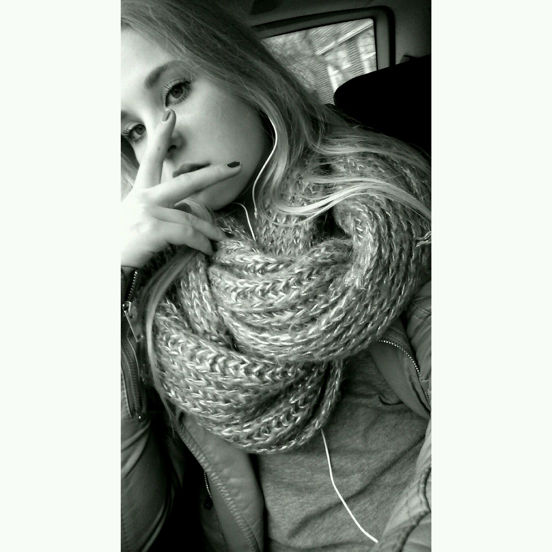 - Instagram : woahesmeex - 15 years - BRC