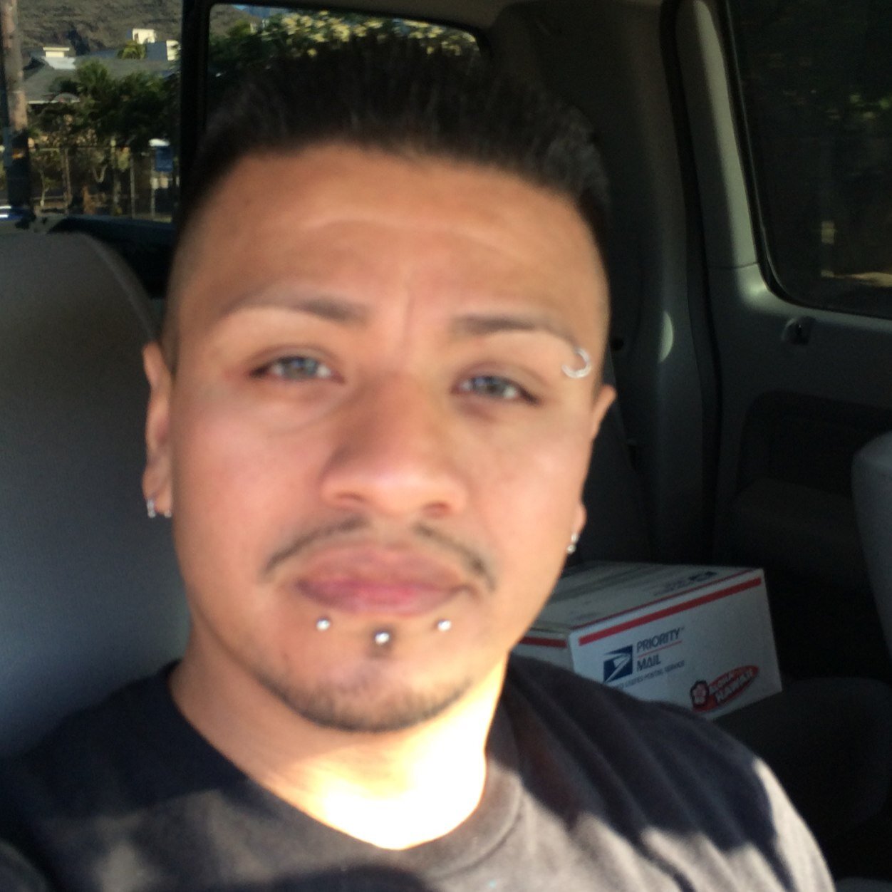 latinluvr01's profile picture. 