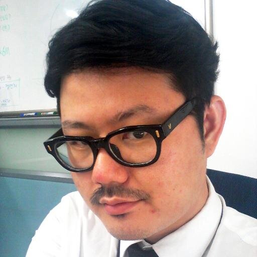 그린컴퓨터아트학원 교육 에이전트 조커팀장입니다.