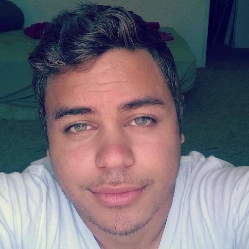 SilverwoodR's profile picture. Gamer, writer, and singer.