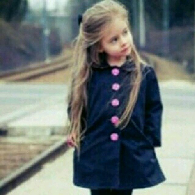 كلَهِمِ عَـلَى وِتُر آلَخٌيّآنٌهِ يّعَـزَفُوِنٌ
وِكلَهِمِ بّـآآسًسًـمِ آلَمِحًبّـهِ خٌوِنٌهِ