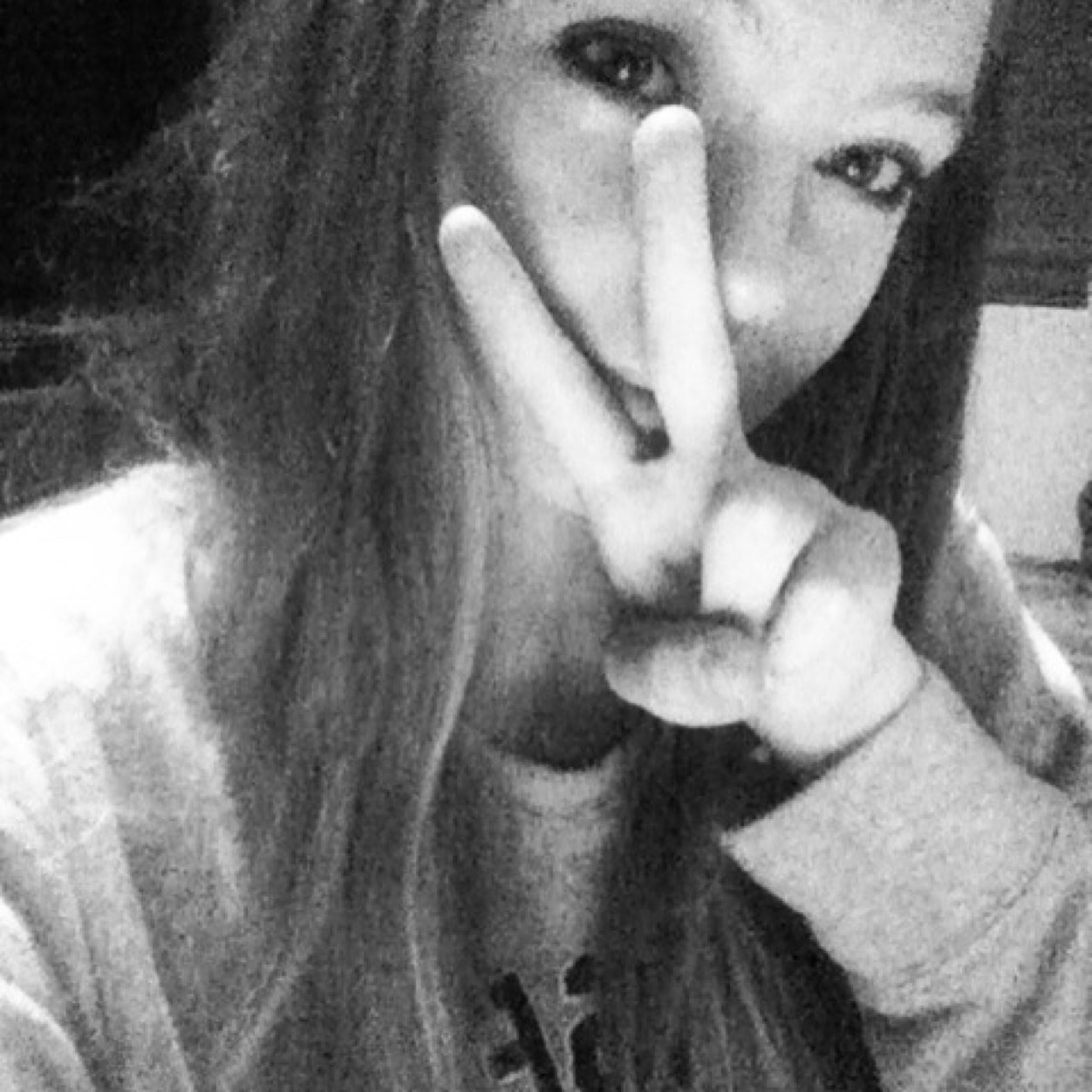Liz/16, obsessed with tea and performance poetry ♡