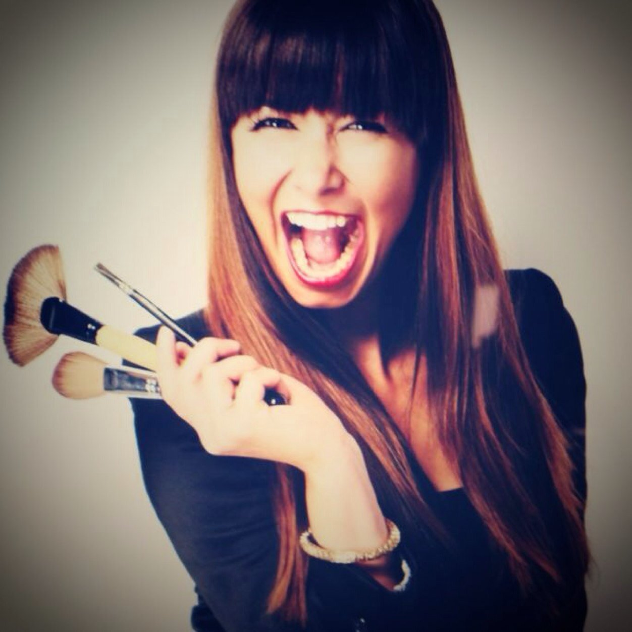 ElizabethRitaMU's profile picture. I LOOOVE MY JOB!