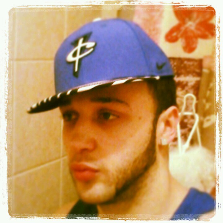 elielias967's profile picture. 