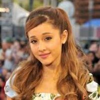 ariana grande  (@ly_annbarlaan) 's Twitter Profile